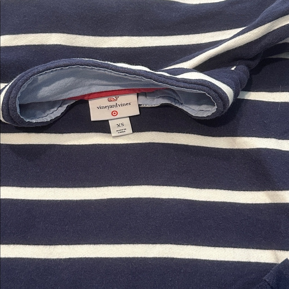 Vineyard Vines for Target Sweatshirt - Picture 3 of 3